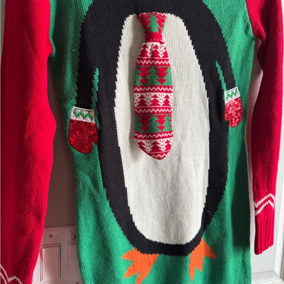 NWOT Festive Penguin Sweater with Red Sleeves - Picture 1 of 3